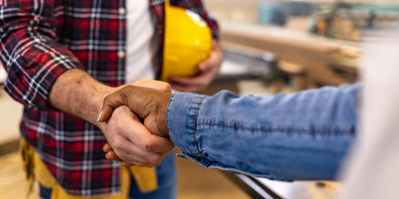 free leads for contractors. contractors shaking hands